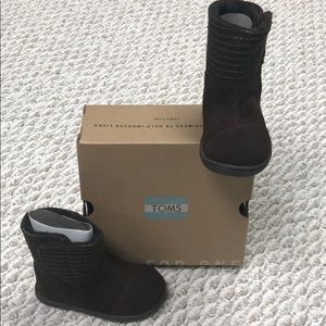 TOMs boots brand NEW, Toddler size 5